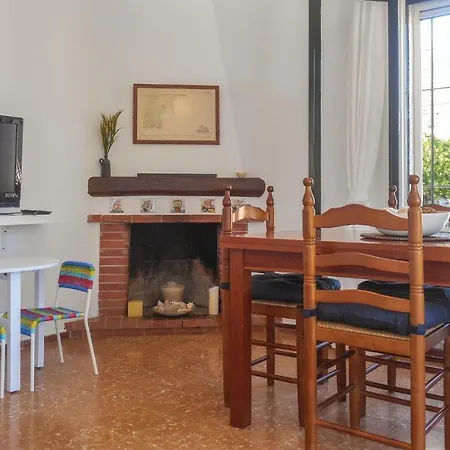 Stunning Home In Tossa De Mar With 3 Bedrooms And Wifi Feriehus *