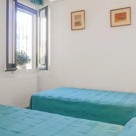 Stunning Home In Tossa De Mar With 3 Bedrooms And Wifi
