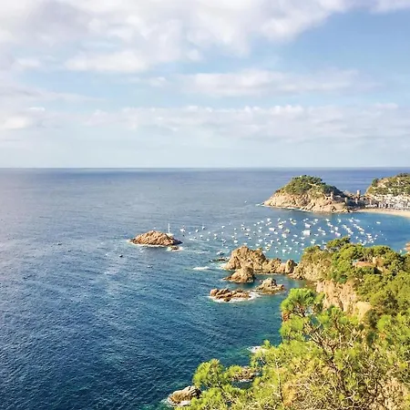 Stunning Home In Tossa De Mar With 3 Bedrooms And Wifi بيت للعطل *