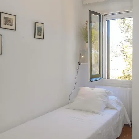 Stunning Home In Tossa De Mar With 3 Bedrooms And Wifi