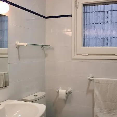 بيت للعطل Stunning Home In Tossa De Mar With 3 Bedrooms And Wifi توسا ذي مار
